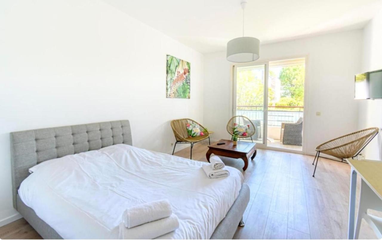 Superbe studio lumineux sur Cannes, à quelques minutes de la célèbre rue d'Antibes ! Extérieur photo